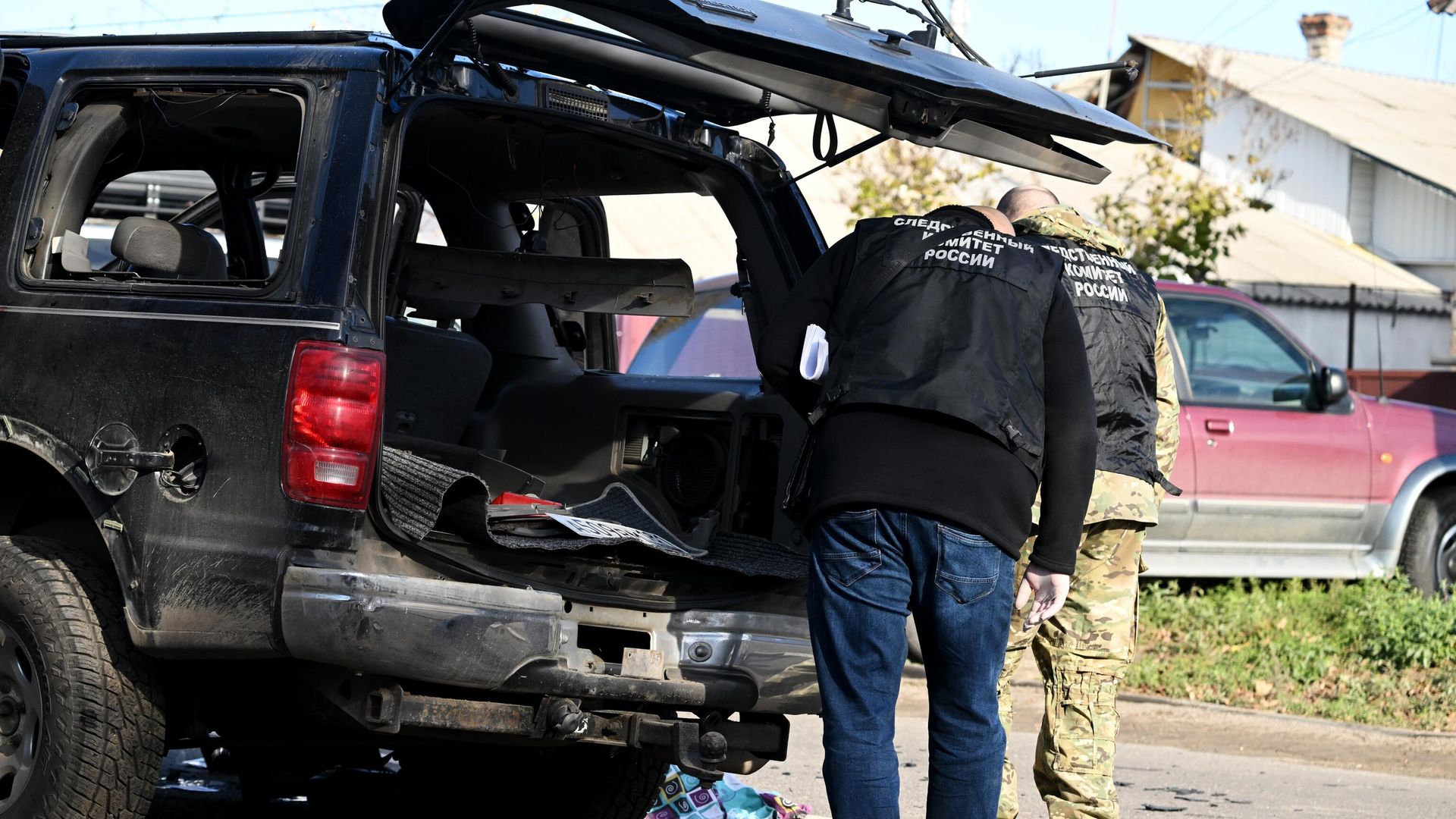 Автомобиль Михаила Филипоненко после взрыва в Луганске Автомобиль Михаила Филипоненко после взрыва в Луганске - РИА Новости, 1920, 08.11.2023