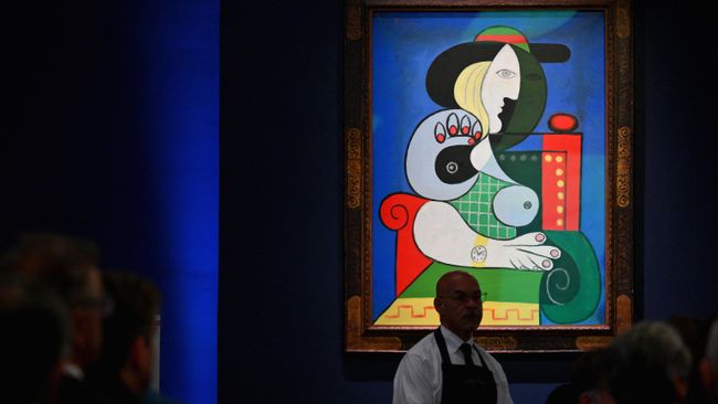Картина Пабло Пикассо Женщина с часами продана на аукционе Sotheby's за 139,4 миллиона долларов