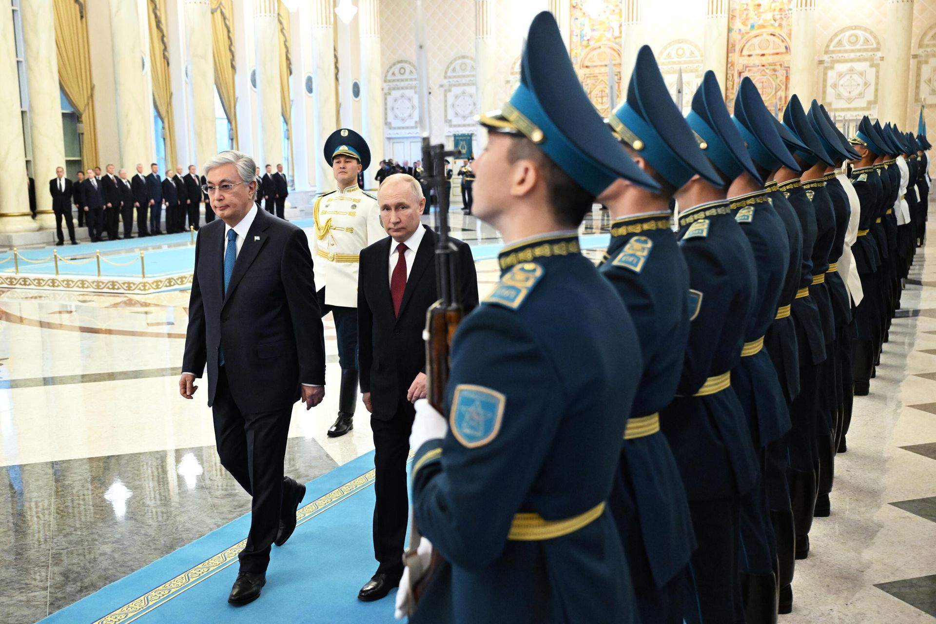 Президент РФ Владимир Путин и президент Республики Казахстан Касым-Жомарт Токаев во время встречи в резиденции президента Казахстана Акорда в Астане Президент РФ Владимир Путин и президент Республики Казахстан Касым-Жомарт Токаев во время встречи в резиденции президента Казахстана Акорда в Астане - РИА Новости, 1920, 09.11.2023