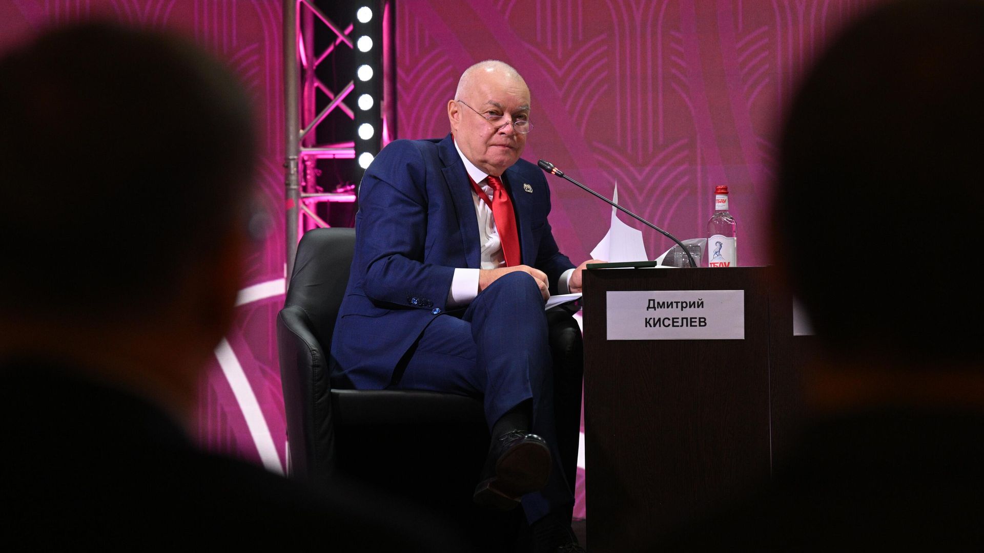 Дмитрий Киселев на втором Российском винодельческом форуме в Москве Дмитрий Киселев на втором Российском винодельческом форуме в Москве - РИА Новости, 1920, 09.11.2023