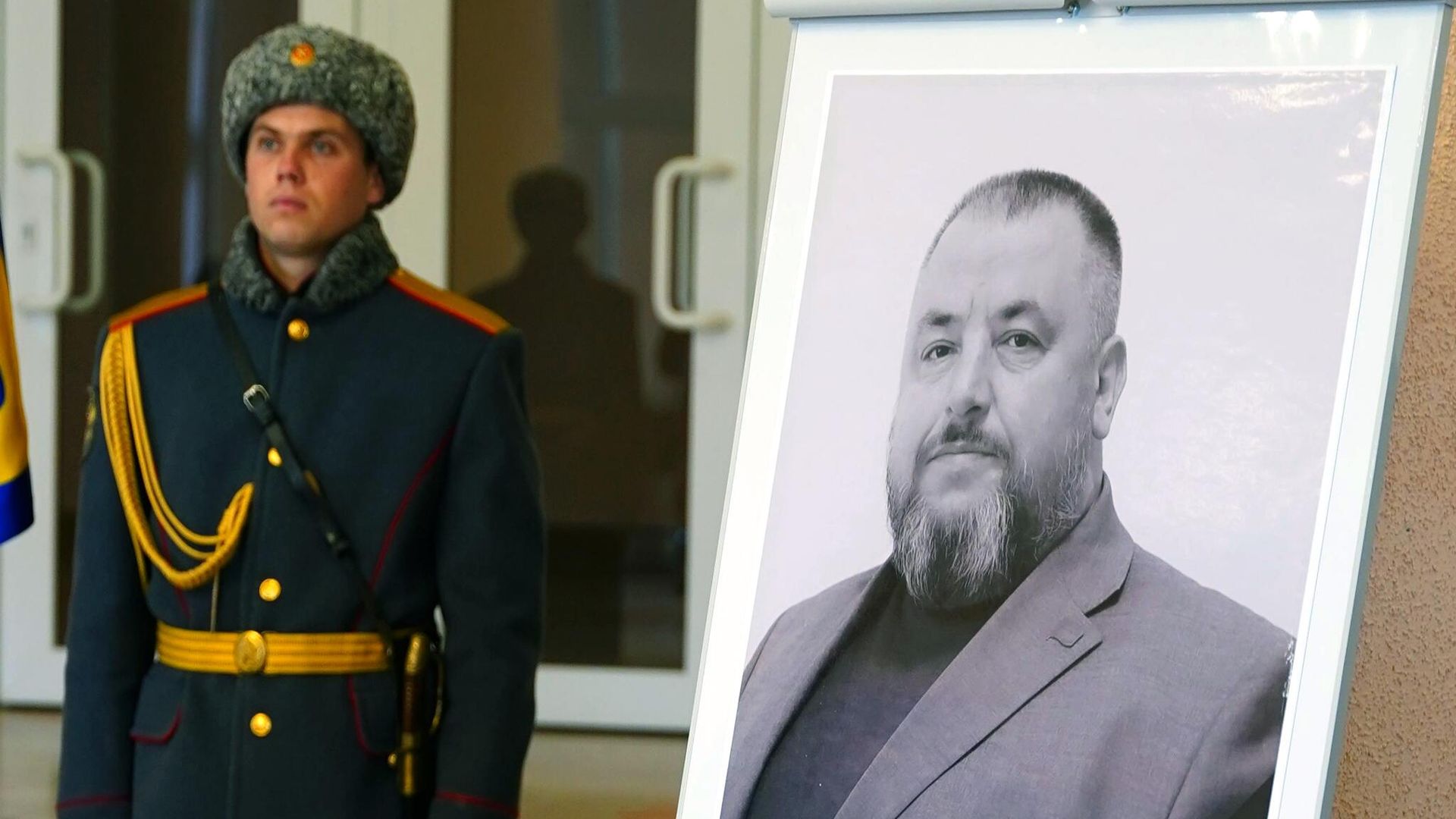 Прощание с погибшим депутатом ЛНР М. Филипоненко. 11 ноября 2023 Прощание с погибшим депутатом ЛНР М. Филипоненко. 11 ноября 2023 - РИА Новости, 1920, 11.11.2023