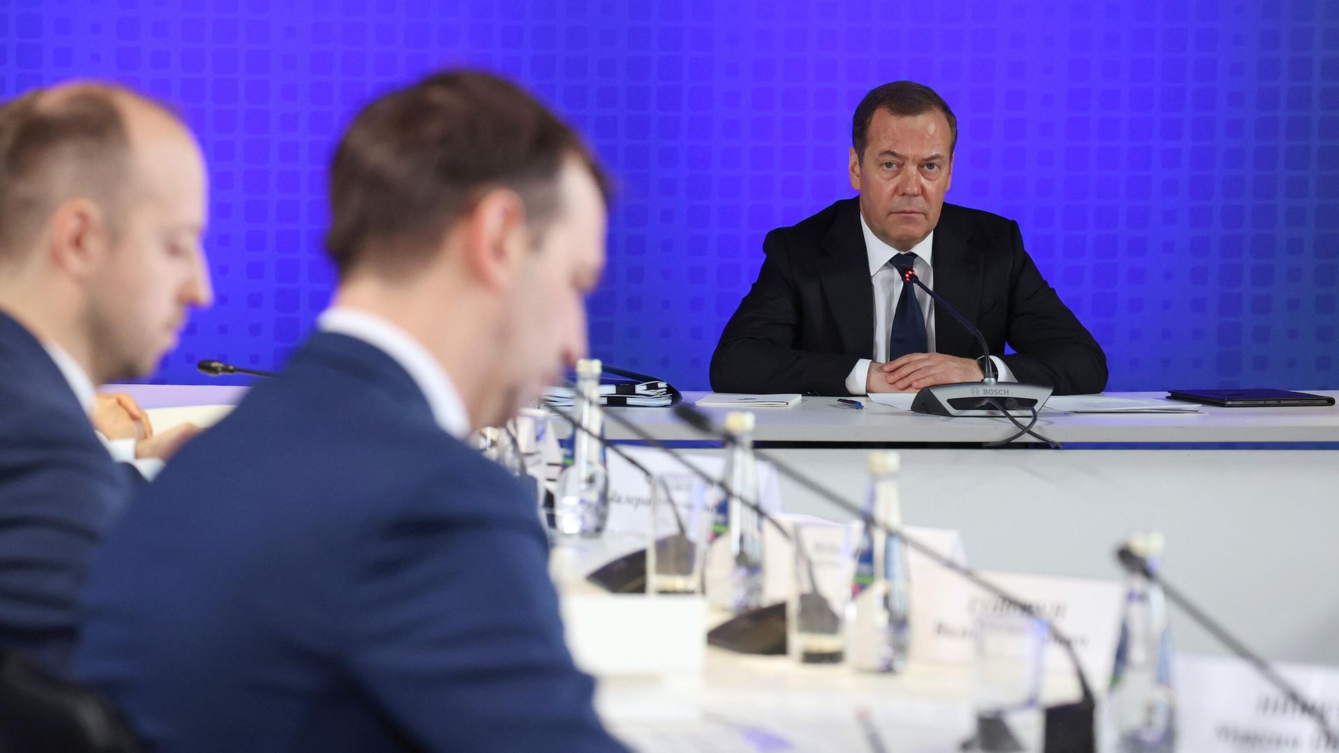 Заместитель председателя Совета безопасности РФ Дмитрий Медведев проводит заседание президиума Совета при президенте РФ по науке и образованию Заместитель председателя Совета безопасности РФ Дмитрий Медведев проводит заседание президиума Совета при президенте РФ по науке и образованию - РИА Новости, 1920, 13.11.2023