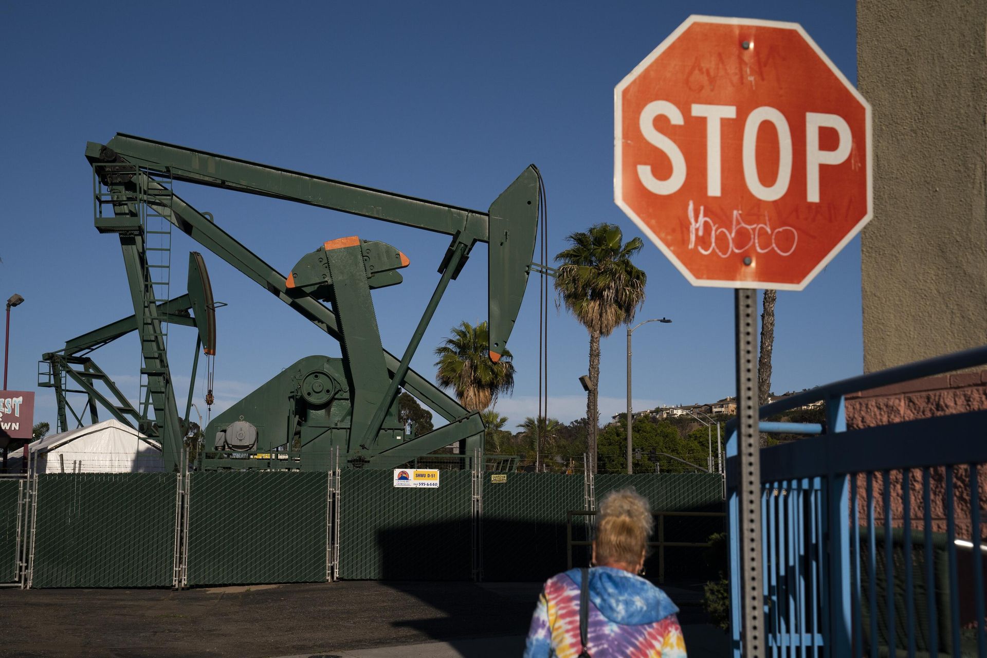 Добыча нефти Добыча нефти - РИА Новости, 1920, 01.08.2025