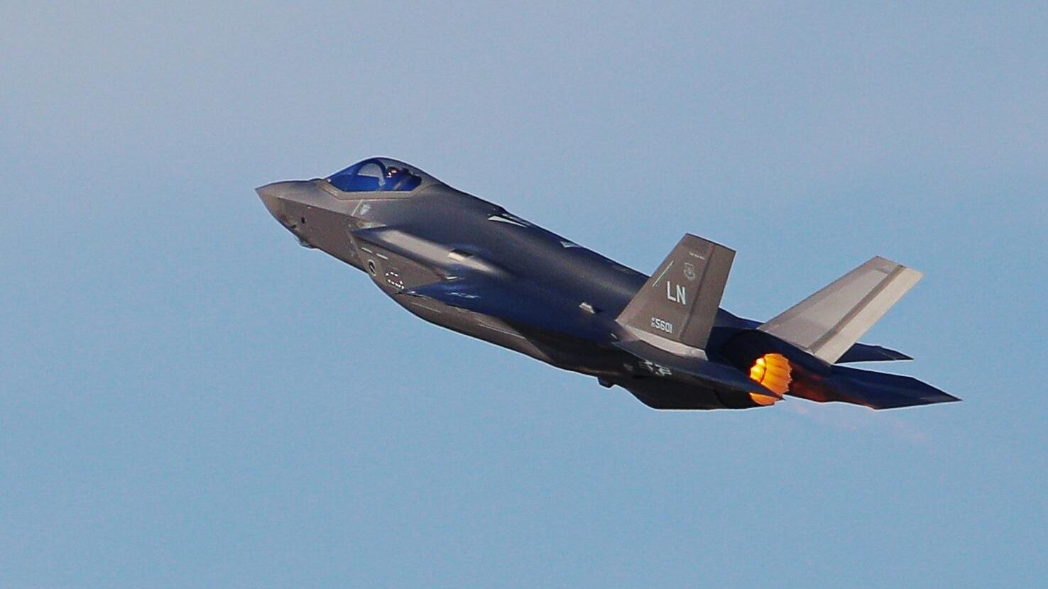 Самолет F-35 Самолет F-35 - РИА Новости, 1920, 22.11.2024