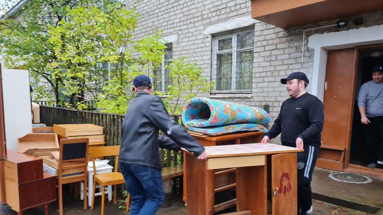 Мама троих сыновей-участников специальной военной операции переехала в новое жильё в Кировской области - РИА Новости, 1920, 14.11.2023