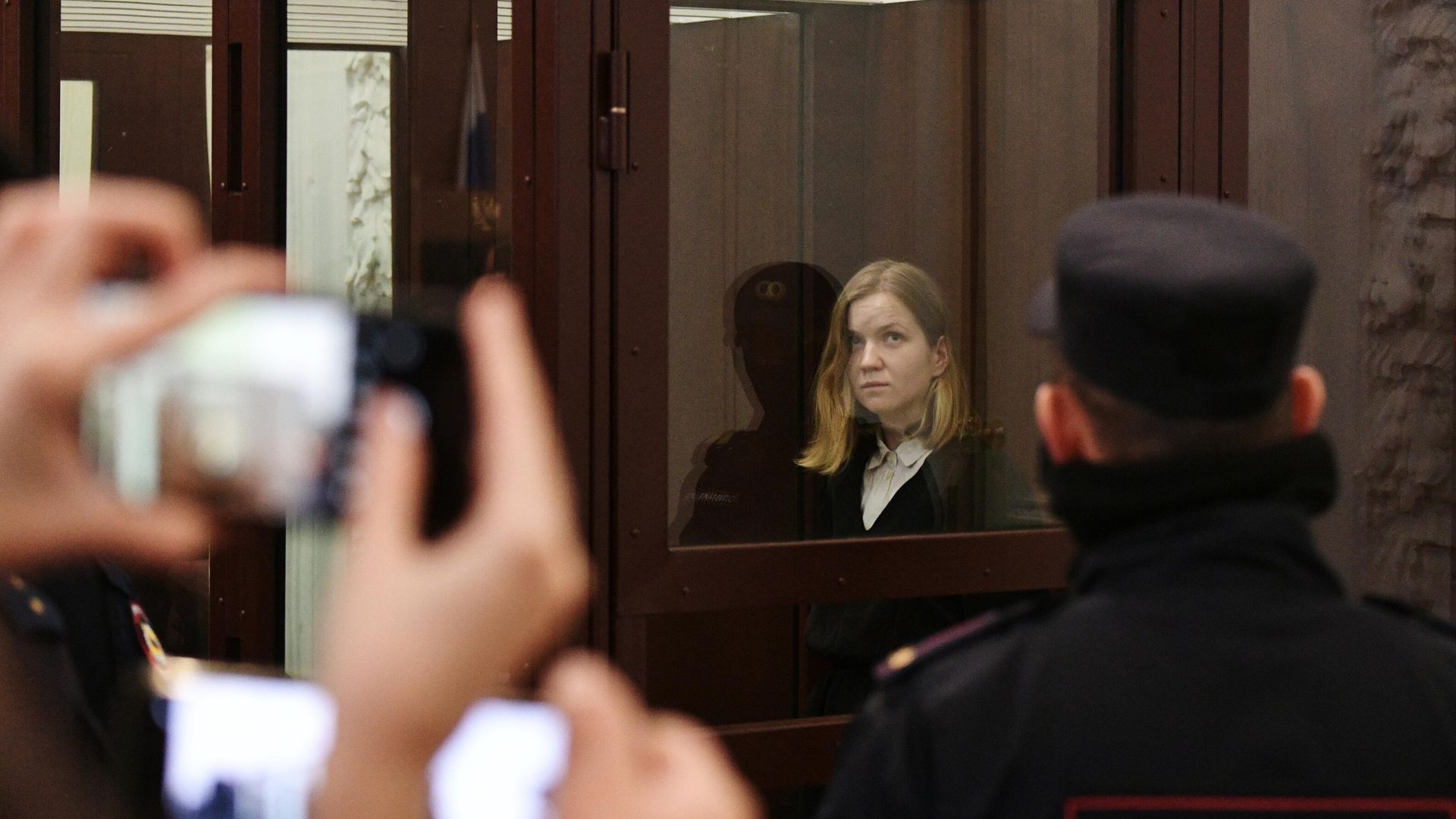 Дарья Трепова*, обвиняемая по делу о теракте в кафе в Санкт-Петербурге, на выездном заседании 2-го Западного окружного военного суда - РИА Новости, 1920, 16.01.2024