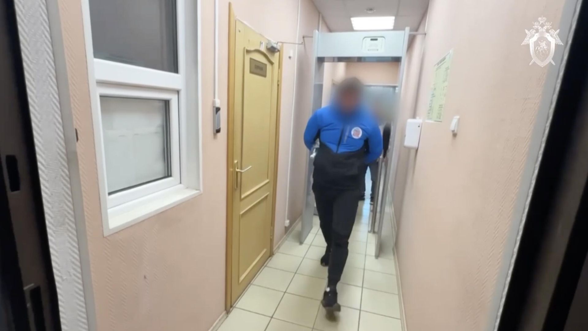 Задержанный СК РФ мужчина, въехавший в толпу людей у ресторана в городе Боровичи Новгородской области Задержанный СК РФ мужчина, въехавший в толпу людей у ресторана в городе Боровичи Новгородской области - РИА Новости, 1920, 20.11.2023
