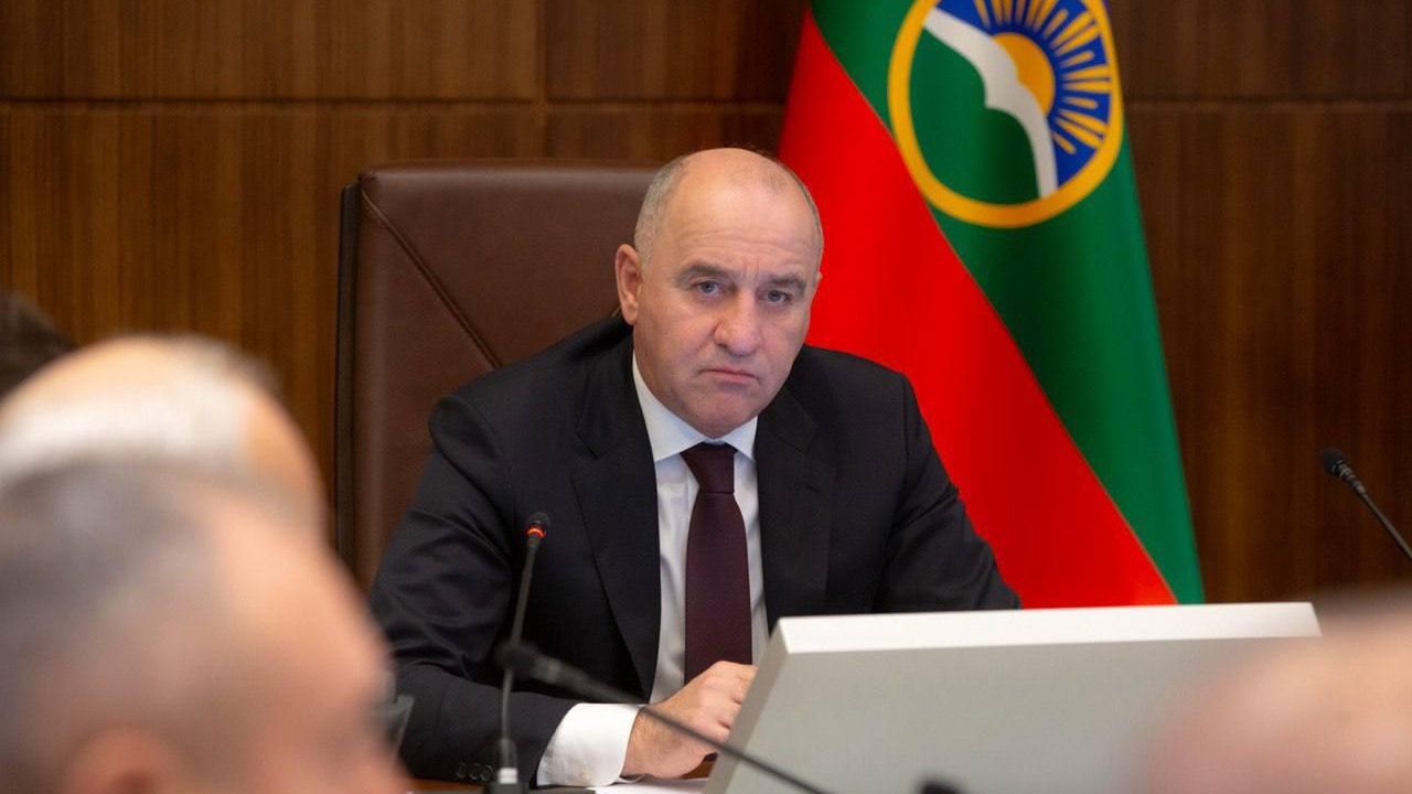 Глава Карачаево-Черкесии Рашид Темрезов Глава Карачаево-Черкесии Рашид Темрезов - РИА Новости, 1920, 14.09.2024