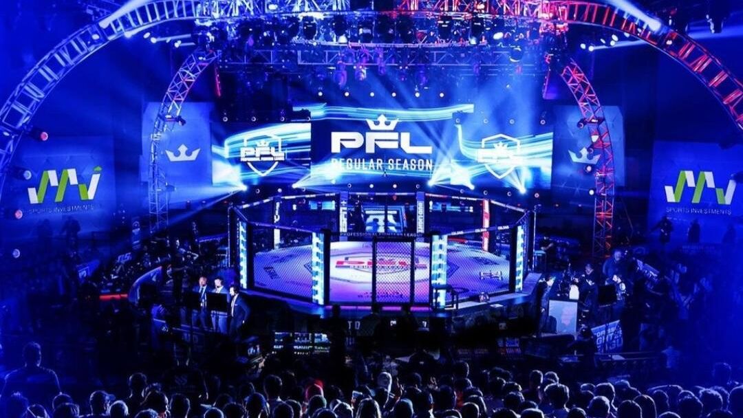 Клетка на турнире американского промоушена PFL - РИА Новости, 1920, 18.12.2025