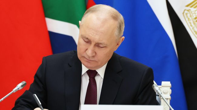 Президент РФ В. Путин 