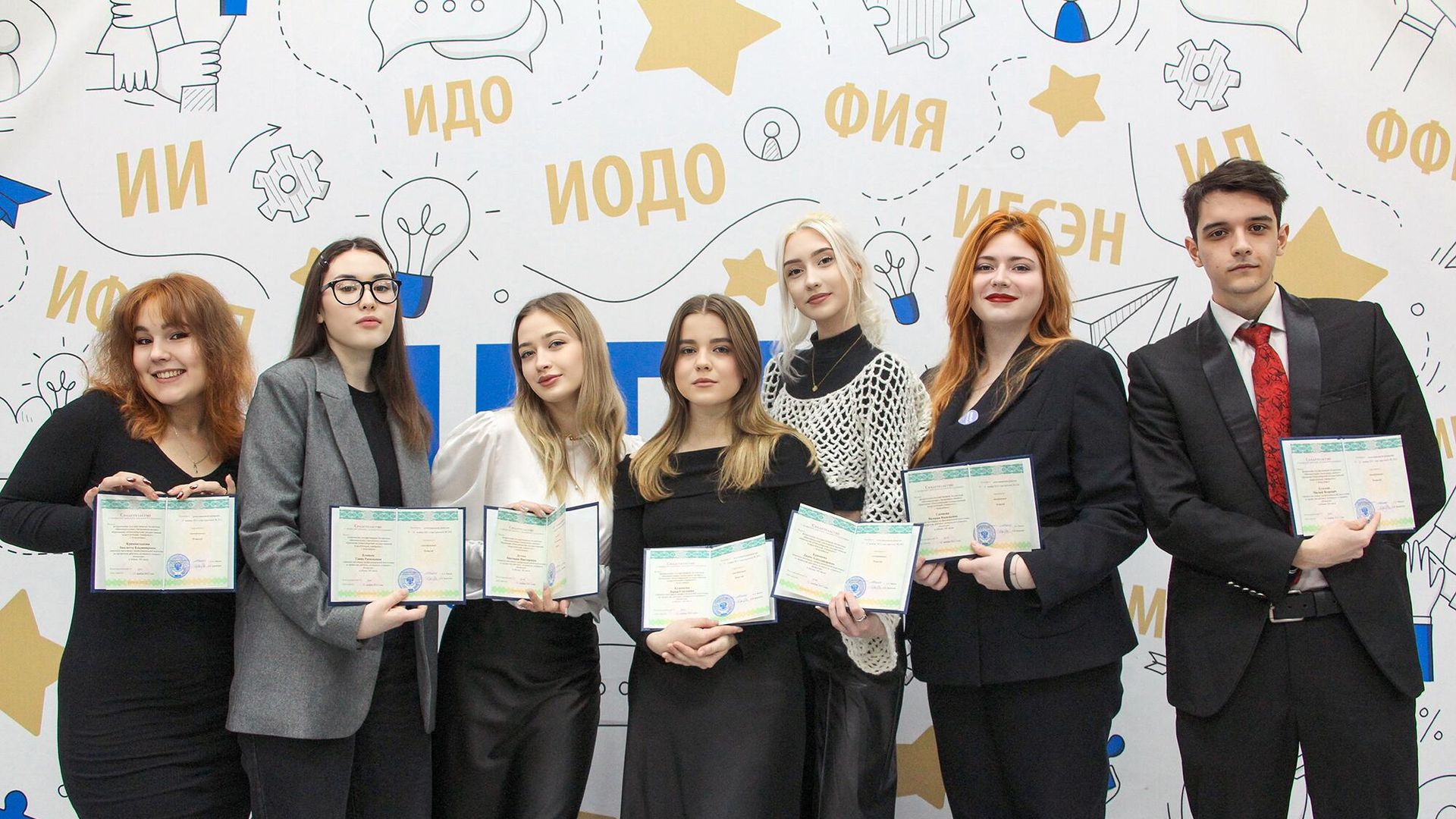 Студенты НГПУ получили удостоверения вожатых Студенты НГПУ получили удостоверения вожатых - РИА Новости, 1920, 23.11.2023