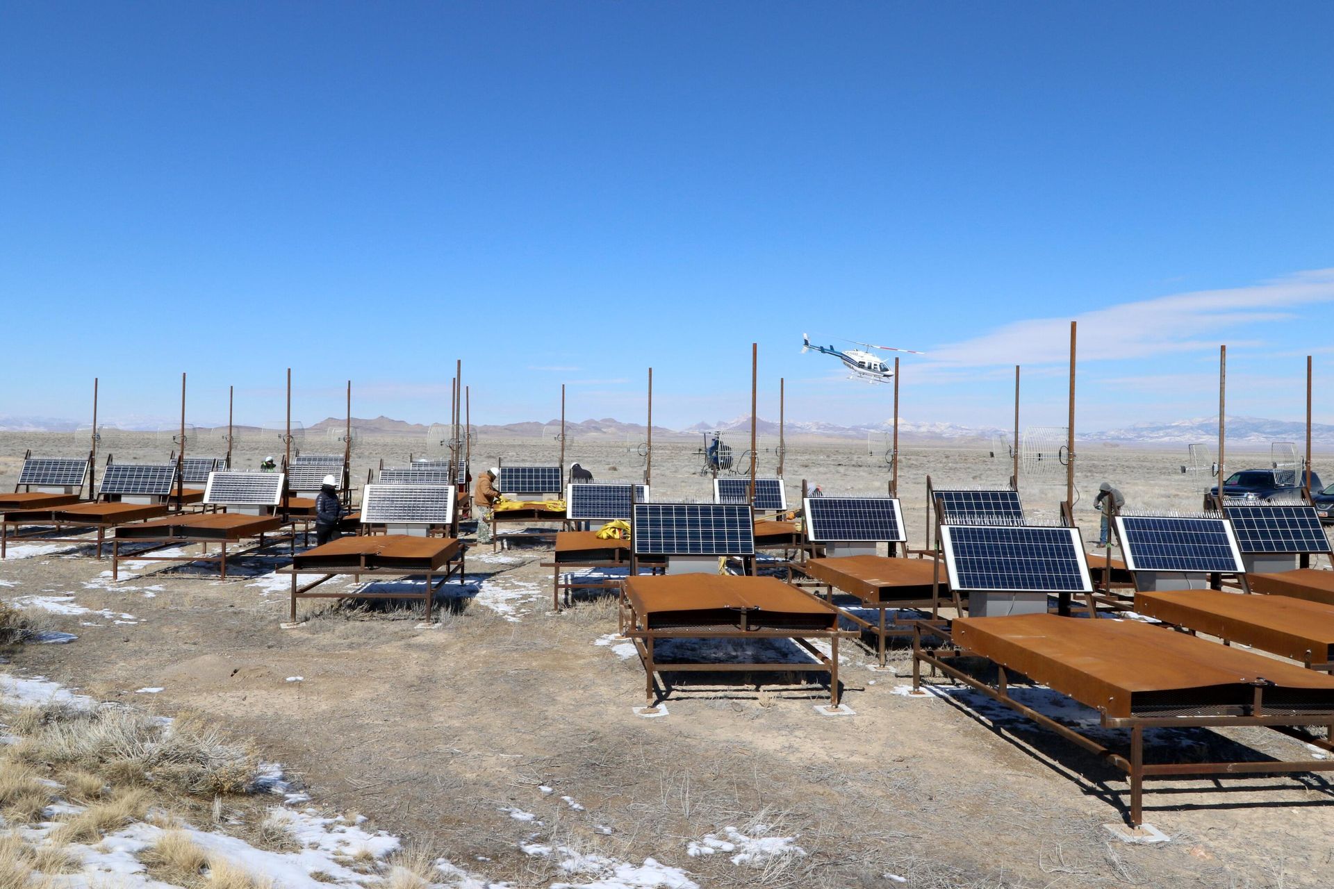 Детекторы массива Telescope Array, подготовленные к расстановке на местности Детекторы массива Telescope Array, подготовленные к расстановке на местности - РИА Новости, 1920, 24.11.2023