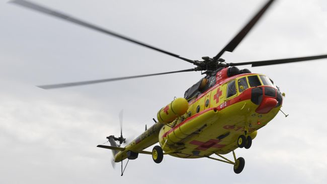 Вертолет национальной службы санитарной авиации Ми-8 АМТ