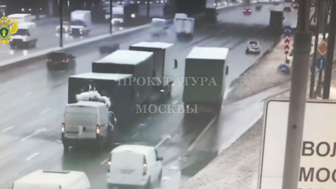 ДТП с участием нескольких автомобилей на МКАД. 27 ноября 2023 ДТП с участием нескольких автомобилей на МКАД. 27 ноября 2023 - РИА Новости, 1920, 27.11.2023