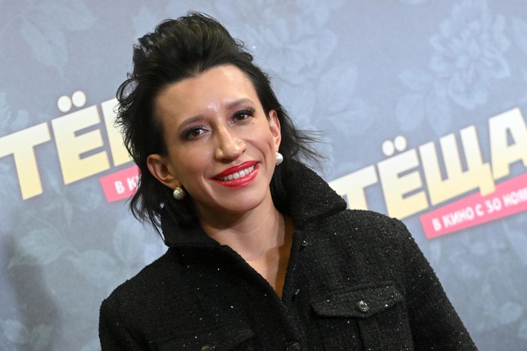 Актриса и шоумен Елена Борщева на премьере фильма Тёща режиссера Аскара Узабаева в кинотеатре КАРО 11 Октябрь в Москве Актриса и шоумен Елена Борщева на премьере фильма Тёща режиссера Аскара Узабаева в кинотеатре КАРО 11 Октябрь в Москве