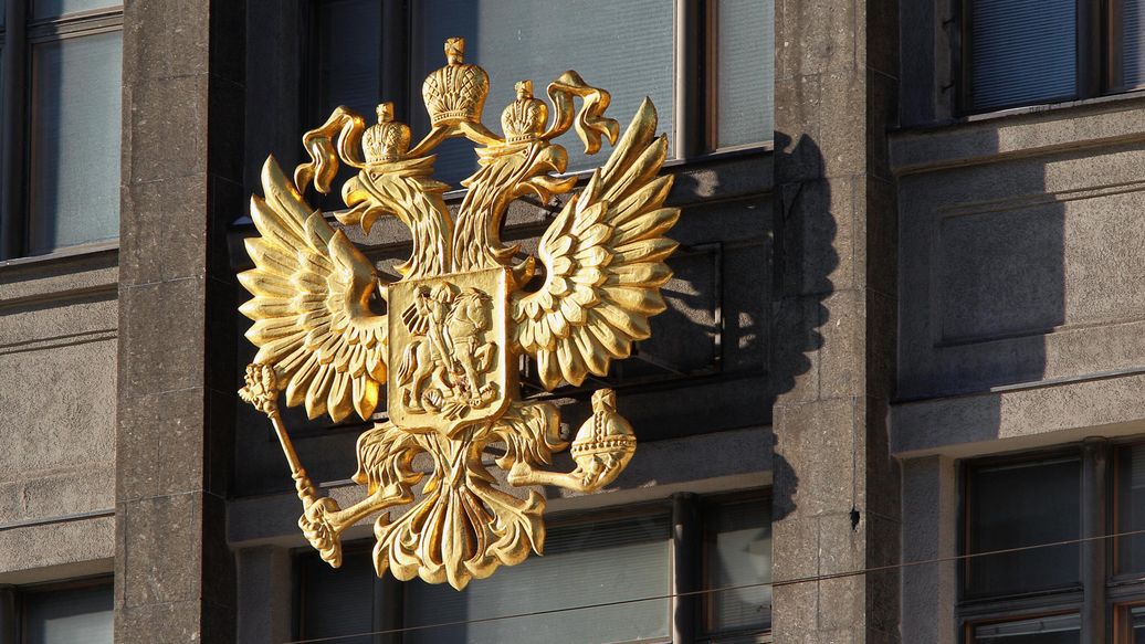 Главы десяти регионов отказались от депутатских мандатов "Единой России"