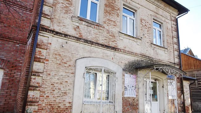 Дом 19 века на улице Ленина Дом 19 века на улице Ленина