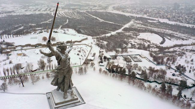 Монумент Родина-мать зовет! на Мамаевом кургане в Волгограде