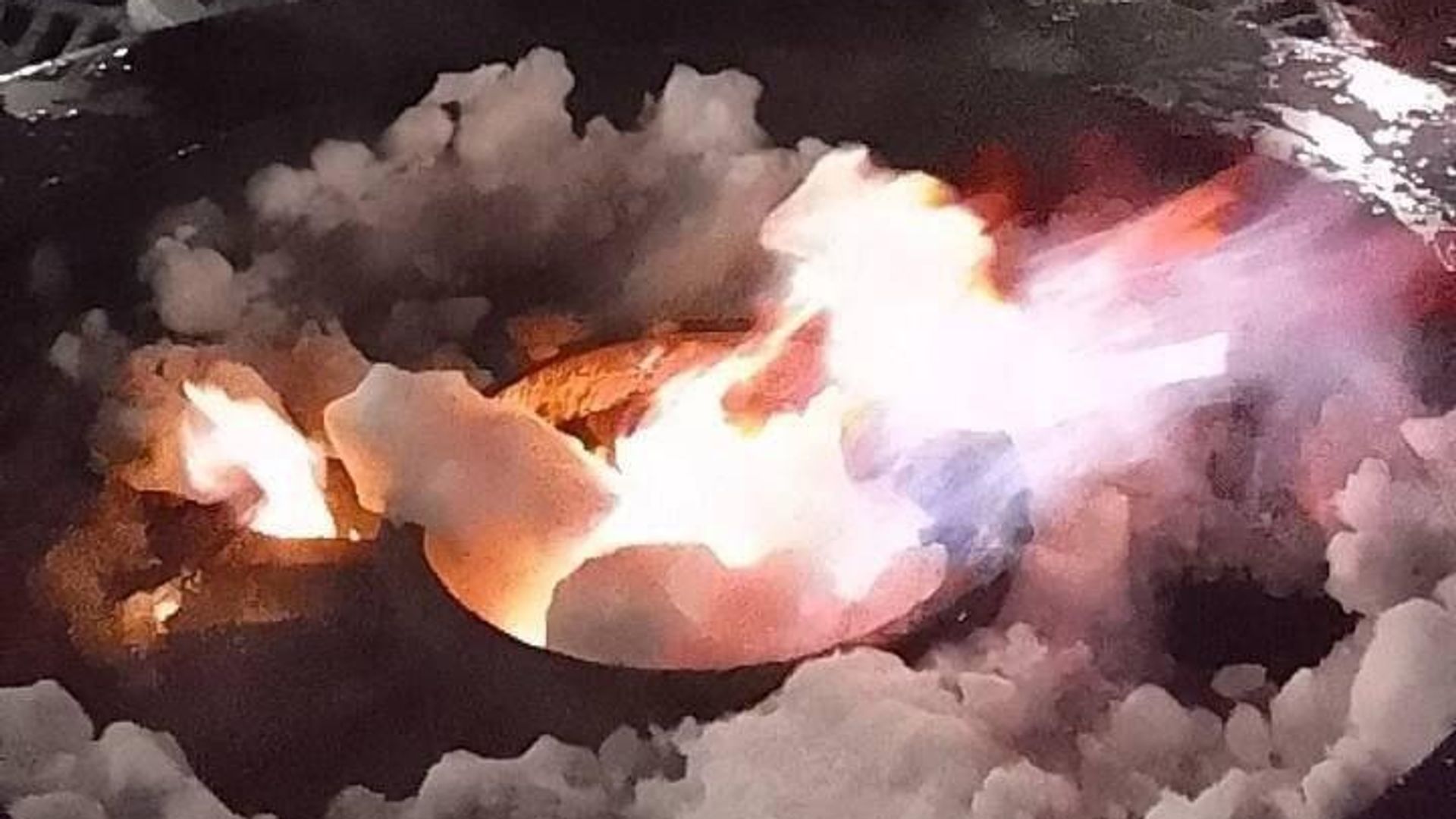 Подростки забросали снегом Вечный огонь на Театральной площади в Саратове Подростки забросали снегом Вечный огонь на Театральной площади в Саратове - РИА Новости, 1920, 03.12.2023