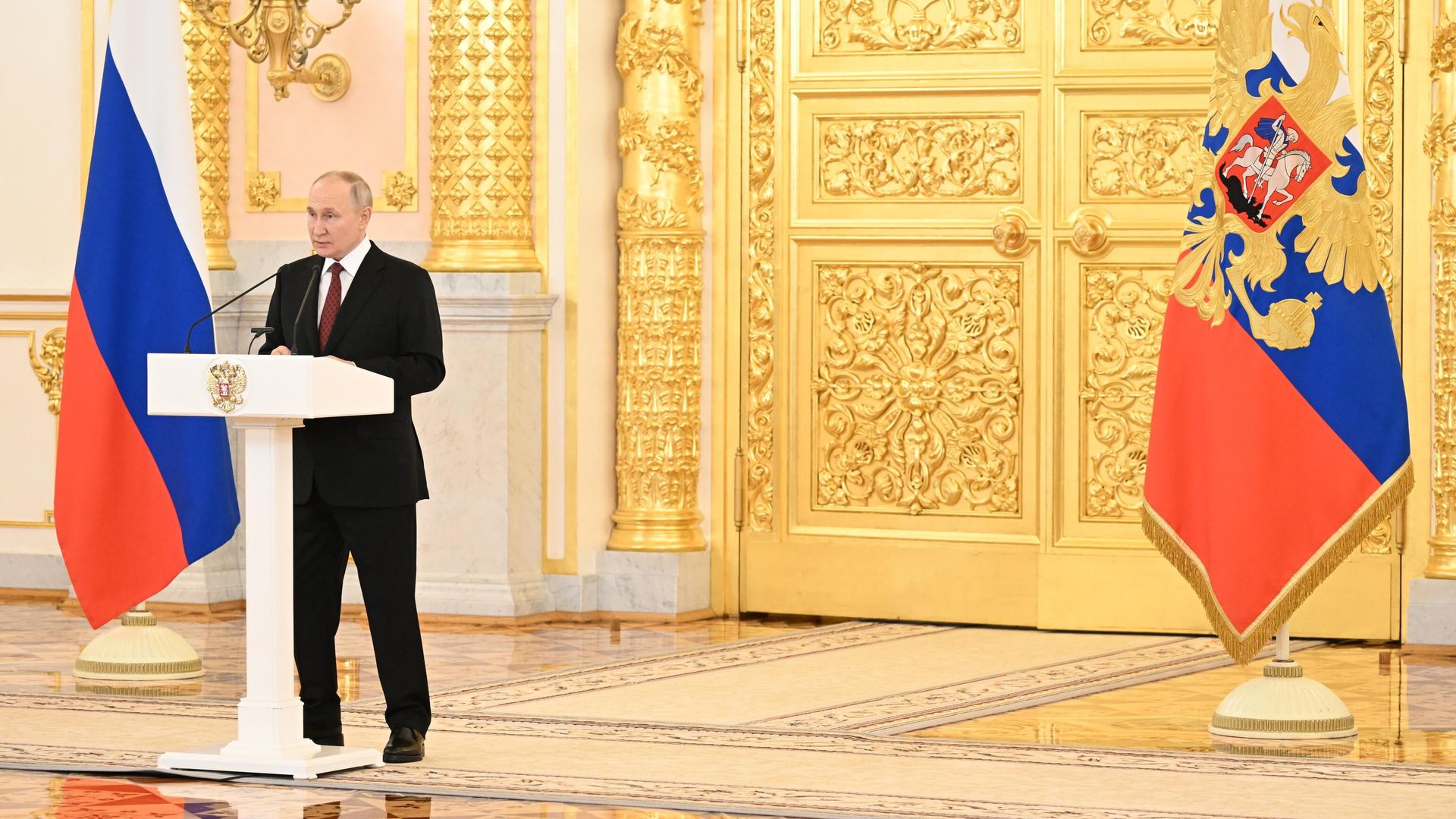 Президент РФ Владимир Путин в Александровском зале Большого Кремлёвского дворца Президент РФ Владимир Путин в Александровском зале Большого Кремлёвского дворца - РИА Новости, 1920, 14.01.2026