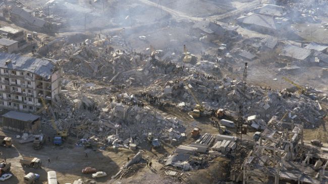 Последствия землетрясения в Спитаке