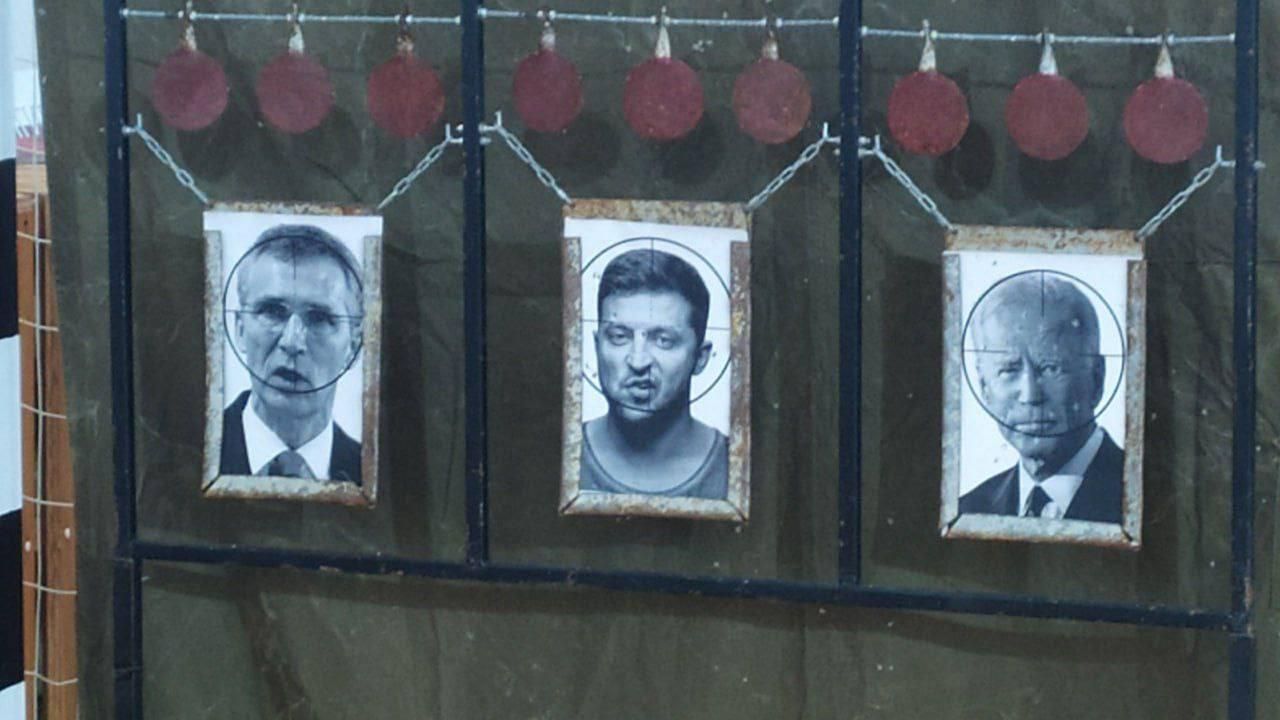 Мишени в виде портретов Столтенберга, Зеленского и Байдена на патриотическом фестивале Мирный воин в Томске Мишени в виде портретов Столтенберга, Зеленского и Байдена на патриотическом фестивале Мирный воин в Томске - РИА Новости, 1920, 05.12.2023