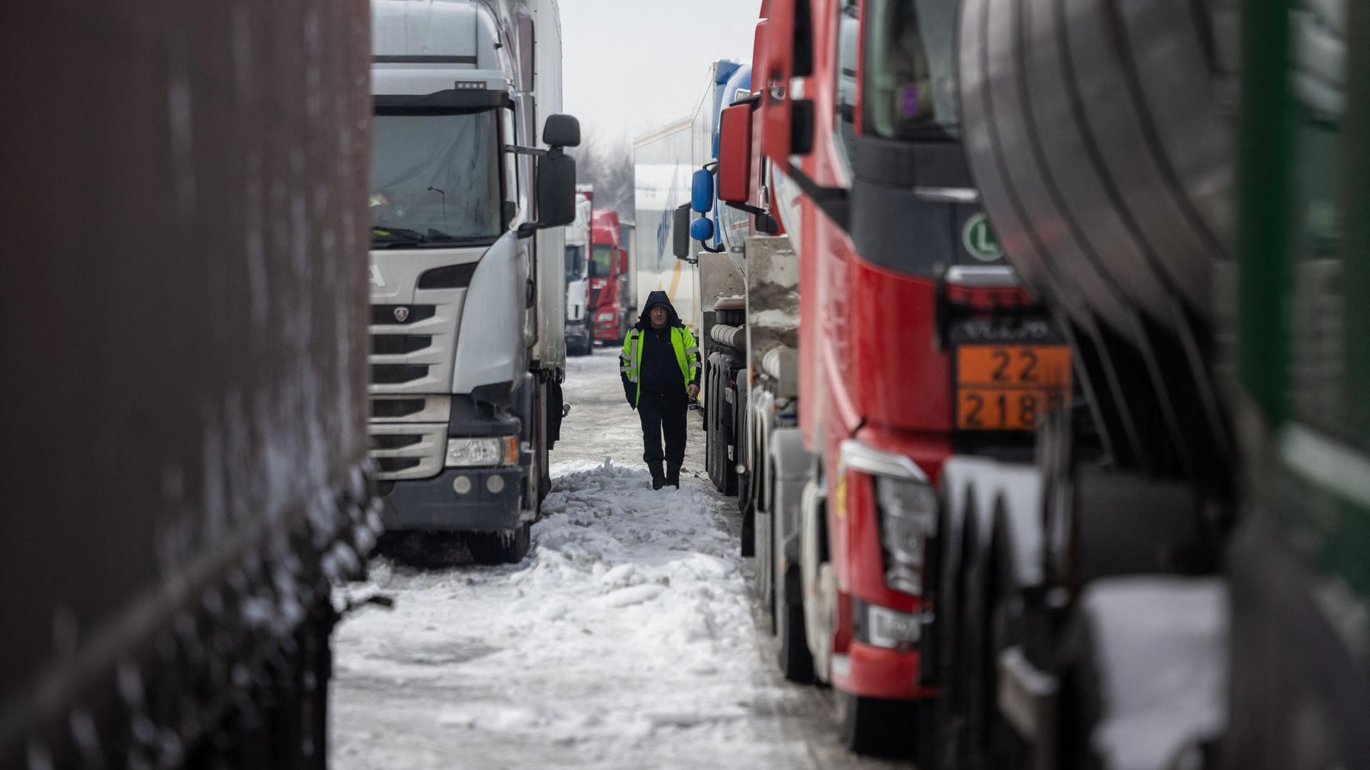 Большегрузные автомобили на польско-украинской границе Большегрузные автомобили на польско-украинской границе - РИА Новости, 1920, 06.12.2023