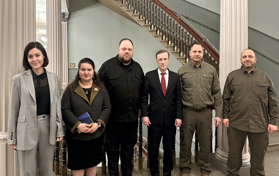 Украинская делегация на встрече в Вашингтоне с советником президента США по нацбезопасности Джейком Салливаном
 - РИА Новости, 1920, 28.12.2023