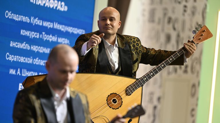Ансамбль народных инструментов Парафраз на Международной выставке-форуме Россия Ансамбль народных инструментов Парафраз на Международной выставке-форуме Россия