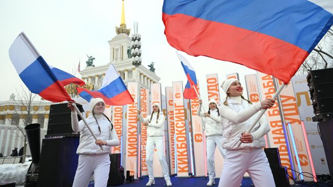 Открытие Аллеи славы Российского общества Знание