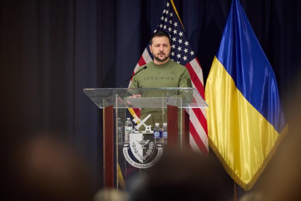 Президент Украины Владимир Зеленский во время выступления в университете обороны США Президент Украины Владимир Зеленский во время выступления в университете обороны США - РИА Новости, 1920, 13.12.2023