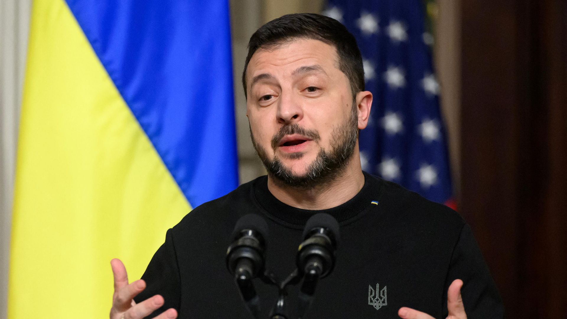 Президент Украины Владимир Зеленский выступает во время совместной пресс-конференции с президентом США Джо Байденом Президент Украины Владимир Зеленский выступает во время совместной пресс-конференции с президентом США Джо Байденом - РИА Новости, 1920, 13.12.2023