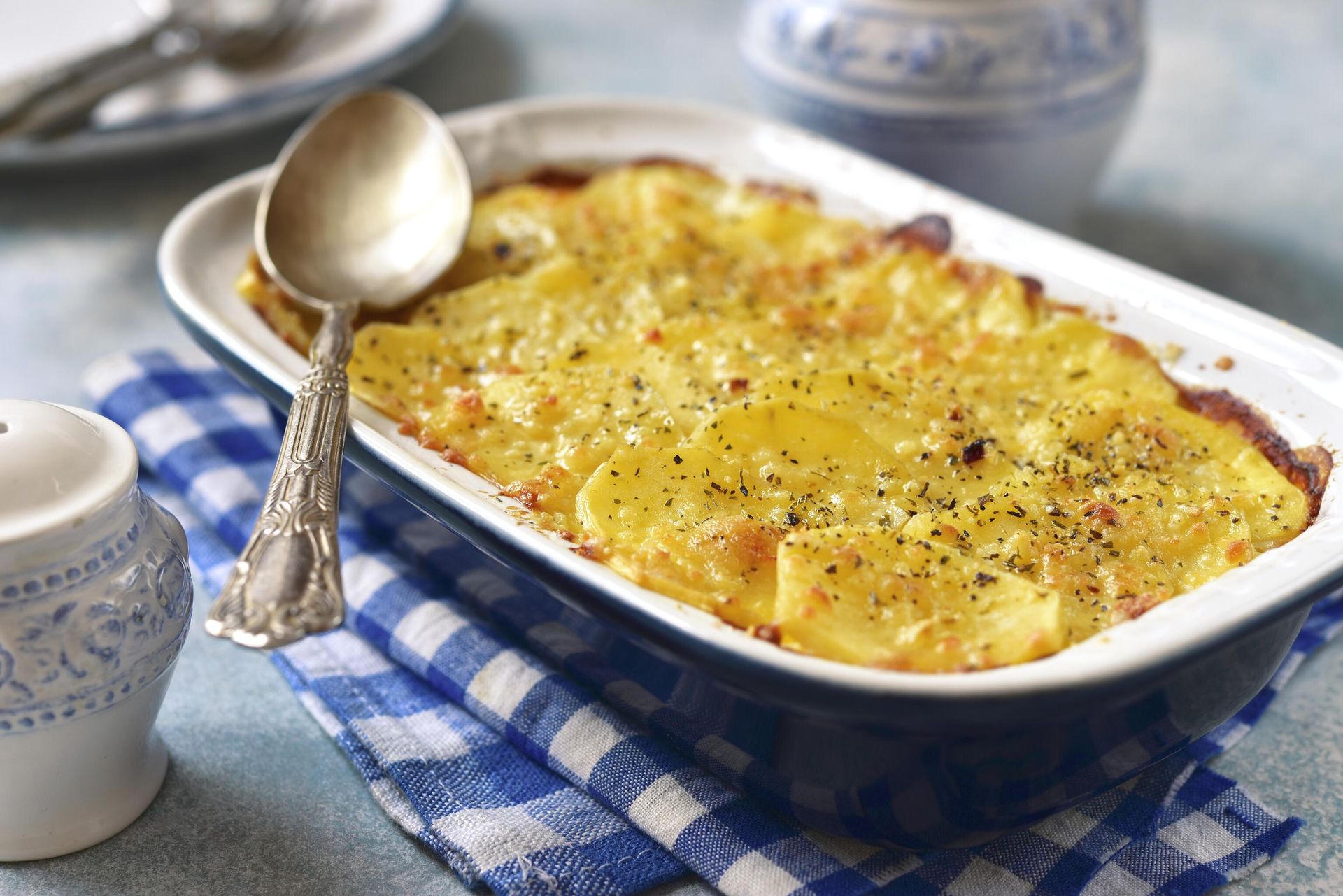 Картофель со сливками и сыром Картофель со сливками и сыром - РИА Новости, 1920, 13.12.2023