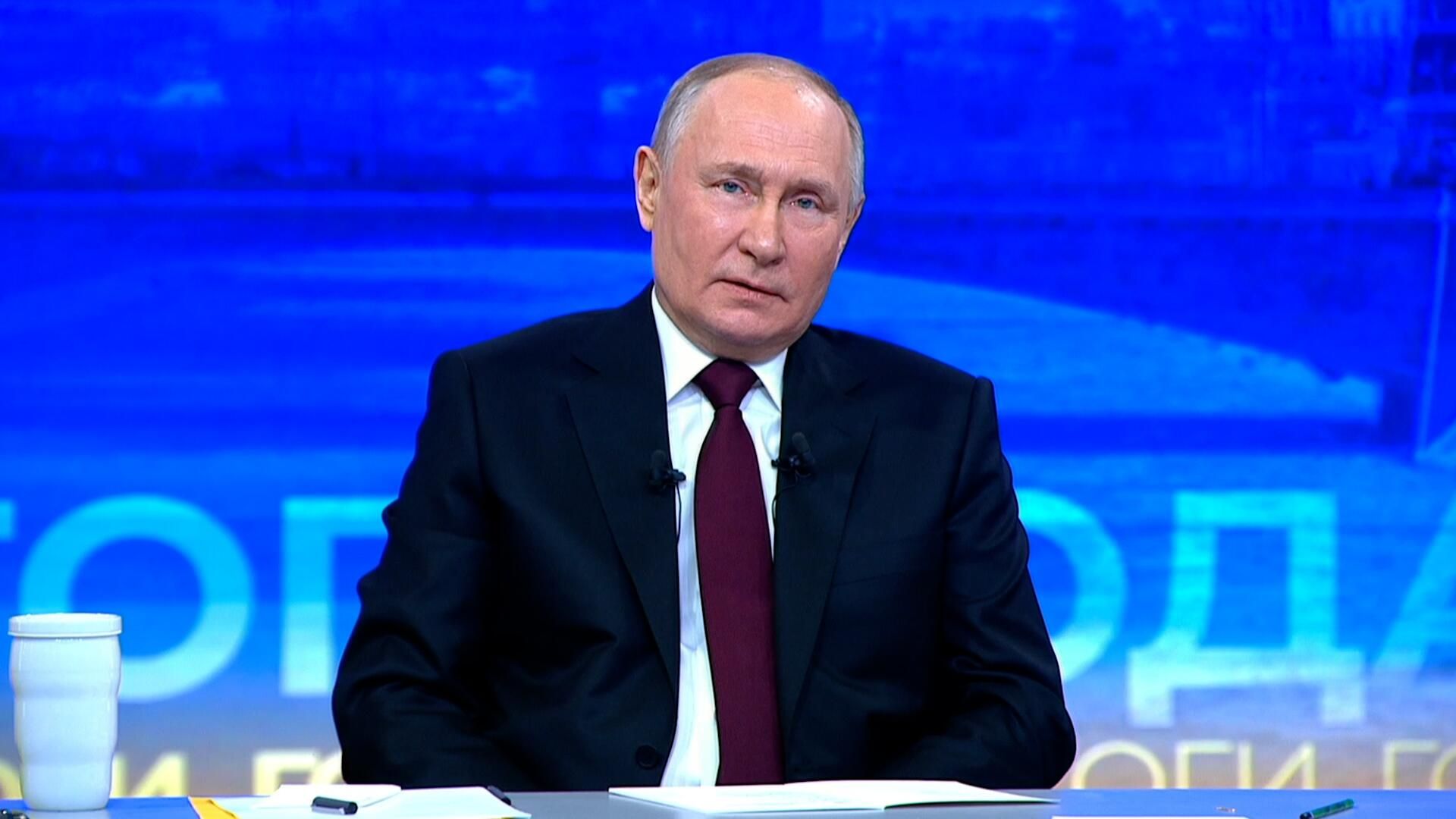 Вопрос Путину от виртуального двойника Вопрос Путину от виртуального двойника - РИА Новости, 1920, 14.12.2023