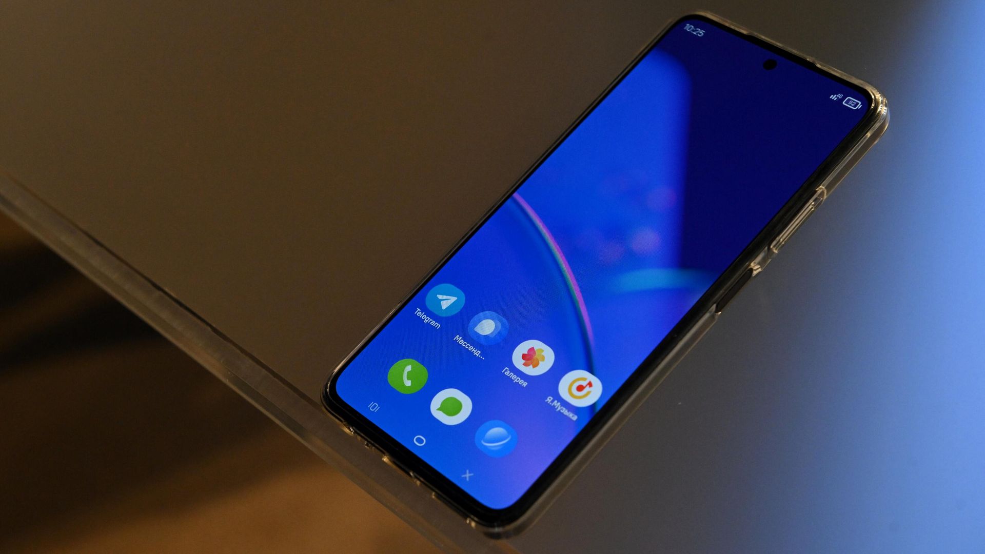 Презентация российского смартфона Р-ФОН Презентация российского смартфона Р-ФОН - РИА Новости, 1920, 18.12.2023