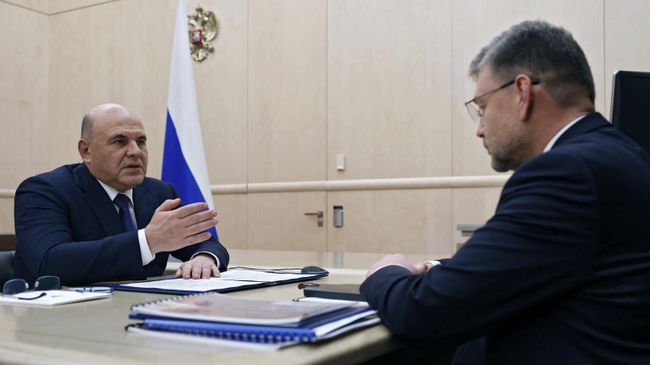 Председатель правительства РФ Михаил Мишустин и руководитель Федеральной службы по гидрометеорологии и мониторингу окружающей среды Игорь Шумаков во время встречи. 21 декабря 2023 Председатель правительства РФ Михаил Мишустин и руководитель Федеральной службы по гидрометеорологии и мониторингу окружающей среды Игорь Шумаков во время встречи. 21 декабря 2023