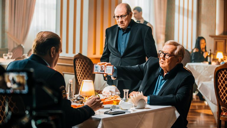 На съемках сериала Артист
