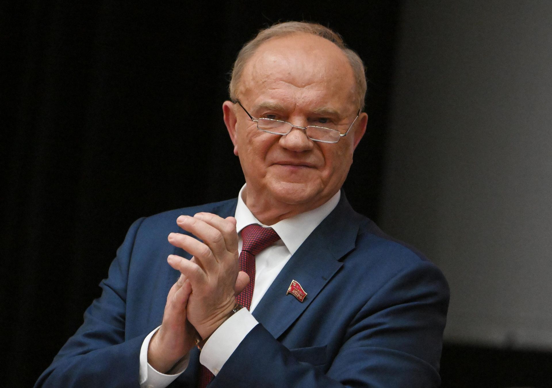 Председатель ЦК КПРФ Геннадий Зюганов на третьем этапе XVIII съезда КПРФ Председатель ЦК КПРФ Геннадий Зюганов на третьем этапе XVIII съезда КПРФ - РИА Новости, 1920, 18.09.2026