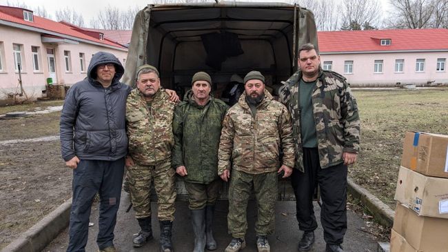 Депутат Новгородской областной Думы Сергей Тихомиров доставил в зону СВО автомобиль УАЗ Депутат Новгородской областной Думы Сергей Тихомиров доставил в зону СВО автомобиль УАЗ