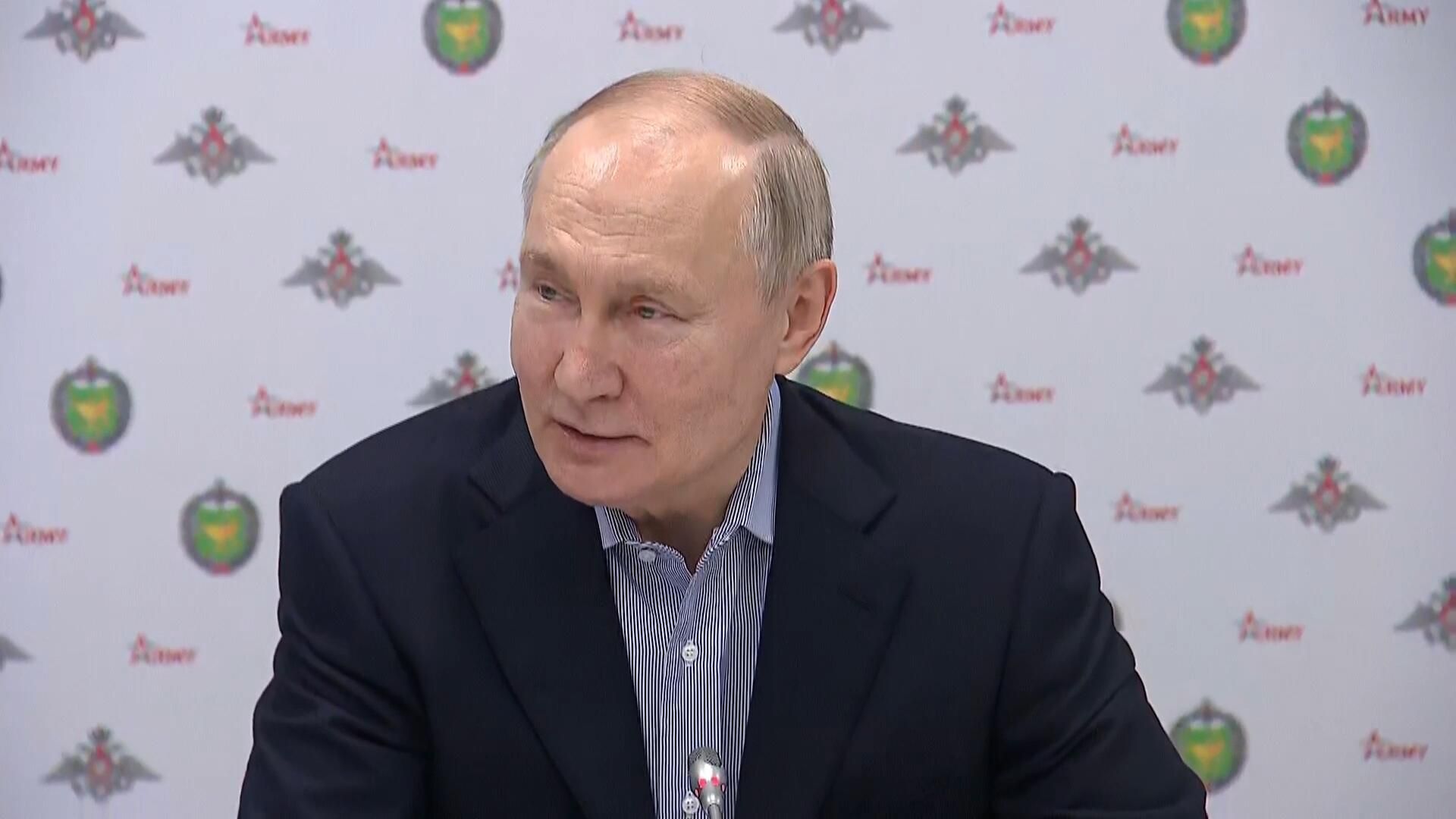 Постепенно сдуваются – Путин о ВСУ Постепенно сдуваются – Путин о ВСУ - РИА Новости, 1920, 01.01.2024