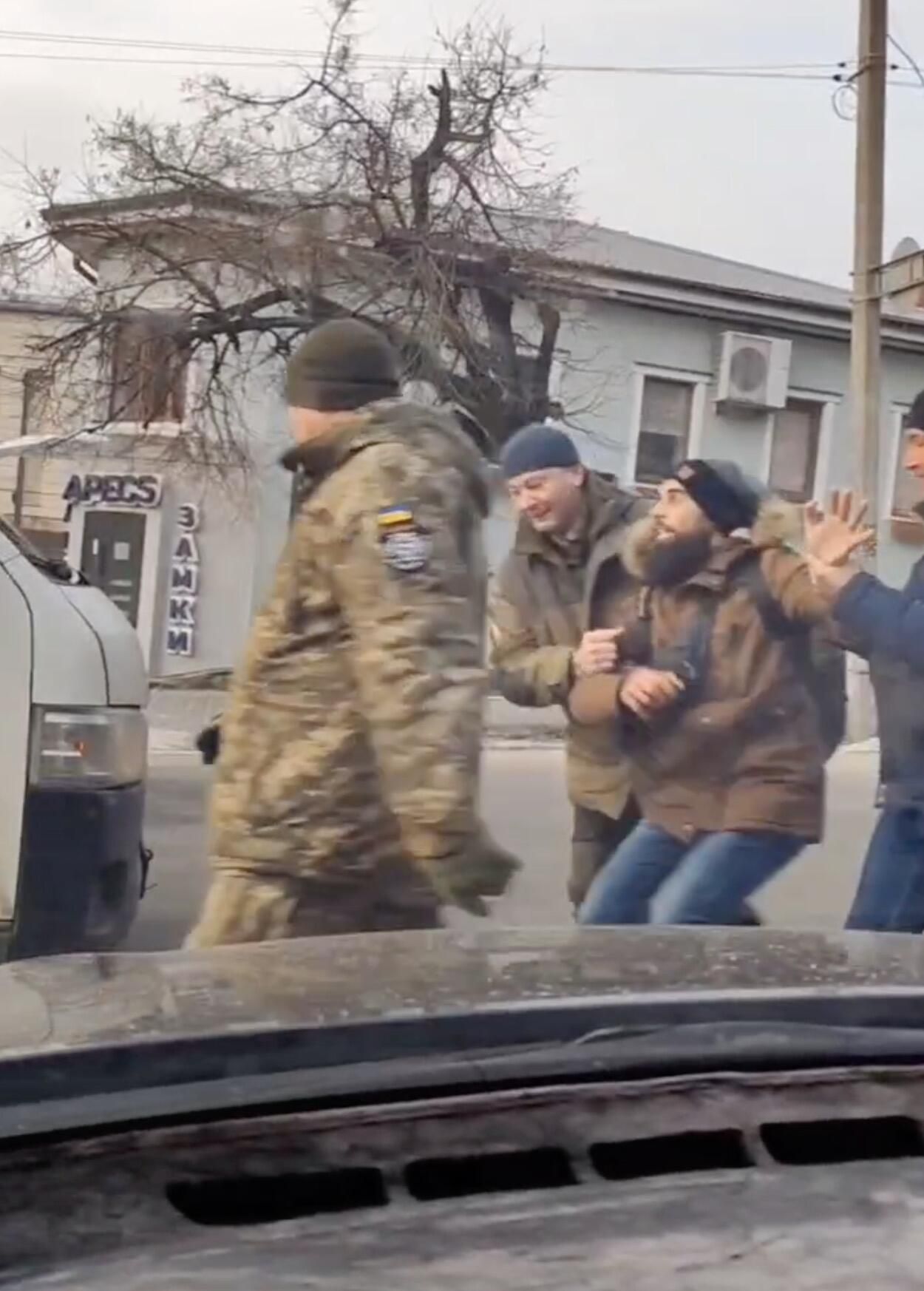Люди в военной форме похитили с улицы молодого человека в Харькове Люди в военной форме похитили с улицы молодого человека в Харькове - РИА Новости, 1920, 31.05.2024