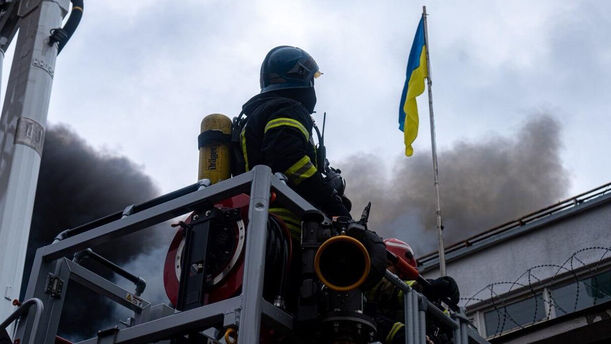 Сотрудник пожарной службы Украины Сотрудник пожарной службы Украины - РИА Новости, 1920, 13.09.2026