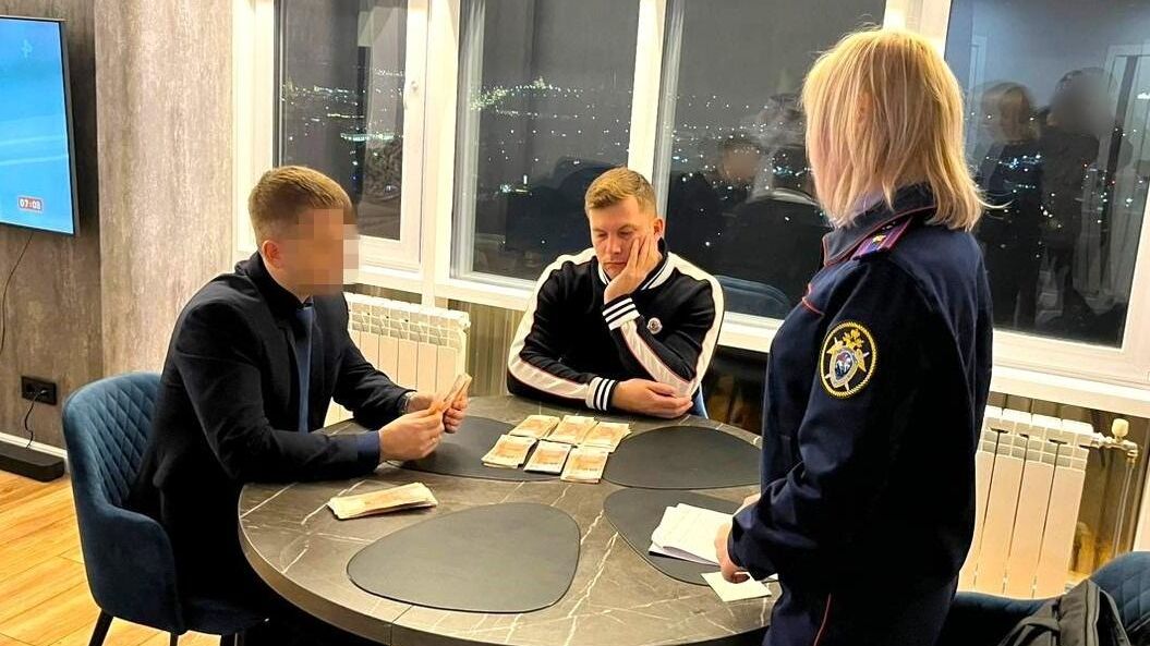 Задержание замглавы Барнаула по дорожному хозяйству и транспорту Задержание замглавы Барнаула по дорожному хозяйству и транспорту - РИА Новости, 1920, 11.01.2024