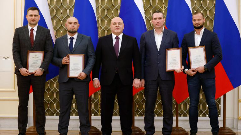 Председатель правительства РФ Михаил Мишустин и лауреаты премии правительства РФ в области средств массовой информации за 2023 год Председатель правительства РФ Михаил Мишустин и лауреаты премии правительства РФ в области средств массовой информации за 2023 год
