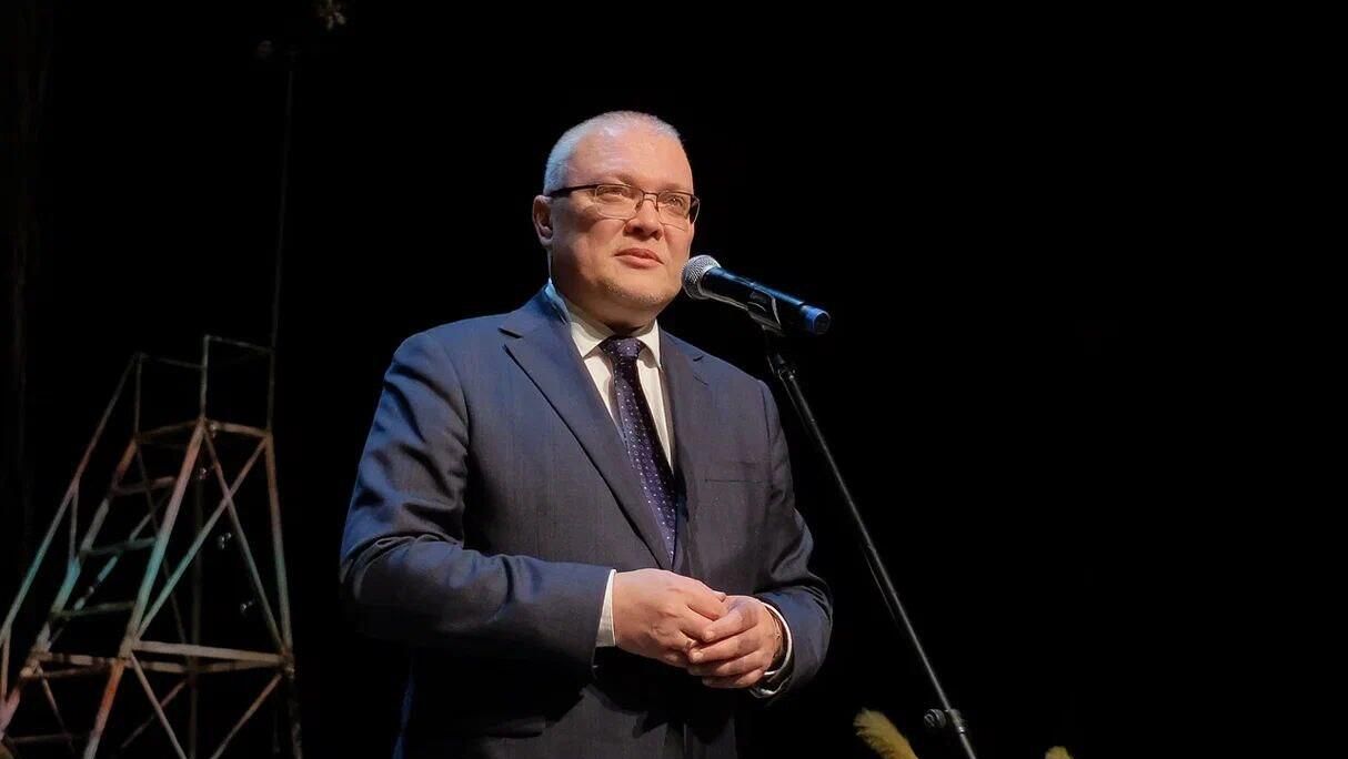 Губернатор Кировской области Александр Соколов во время открытия Дней культуры города Кирова в Москве. 13 января 2024 Губернатор Кировской области Александр Соколов во время открытия Дней культуры города Кирова в Москве. 13 января 2024 - РИА Новости, 1920, 13.01.2024
