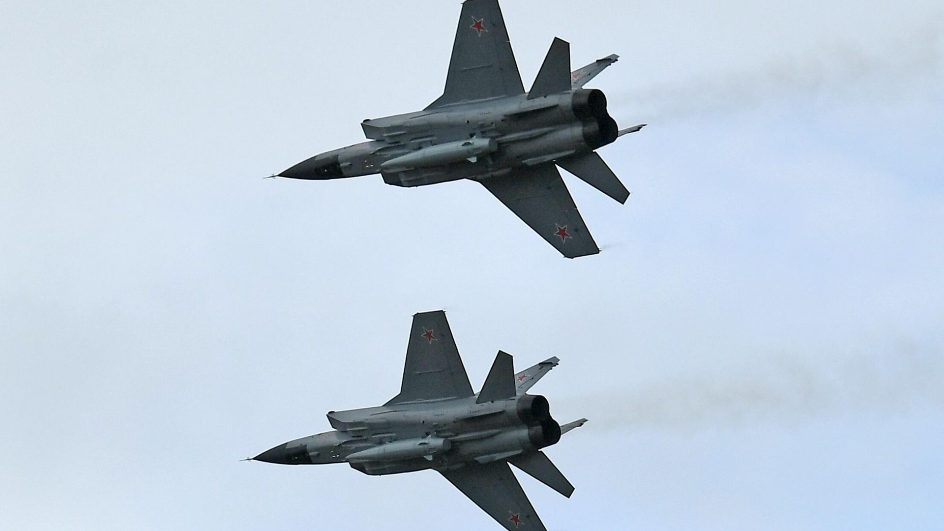 Истребители оснащенные гиперзвуковыми авиационными комплексами Х-47М Кинжал - РИА Новости, 1920, 13.01.2024