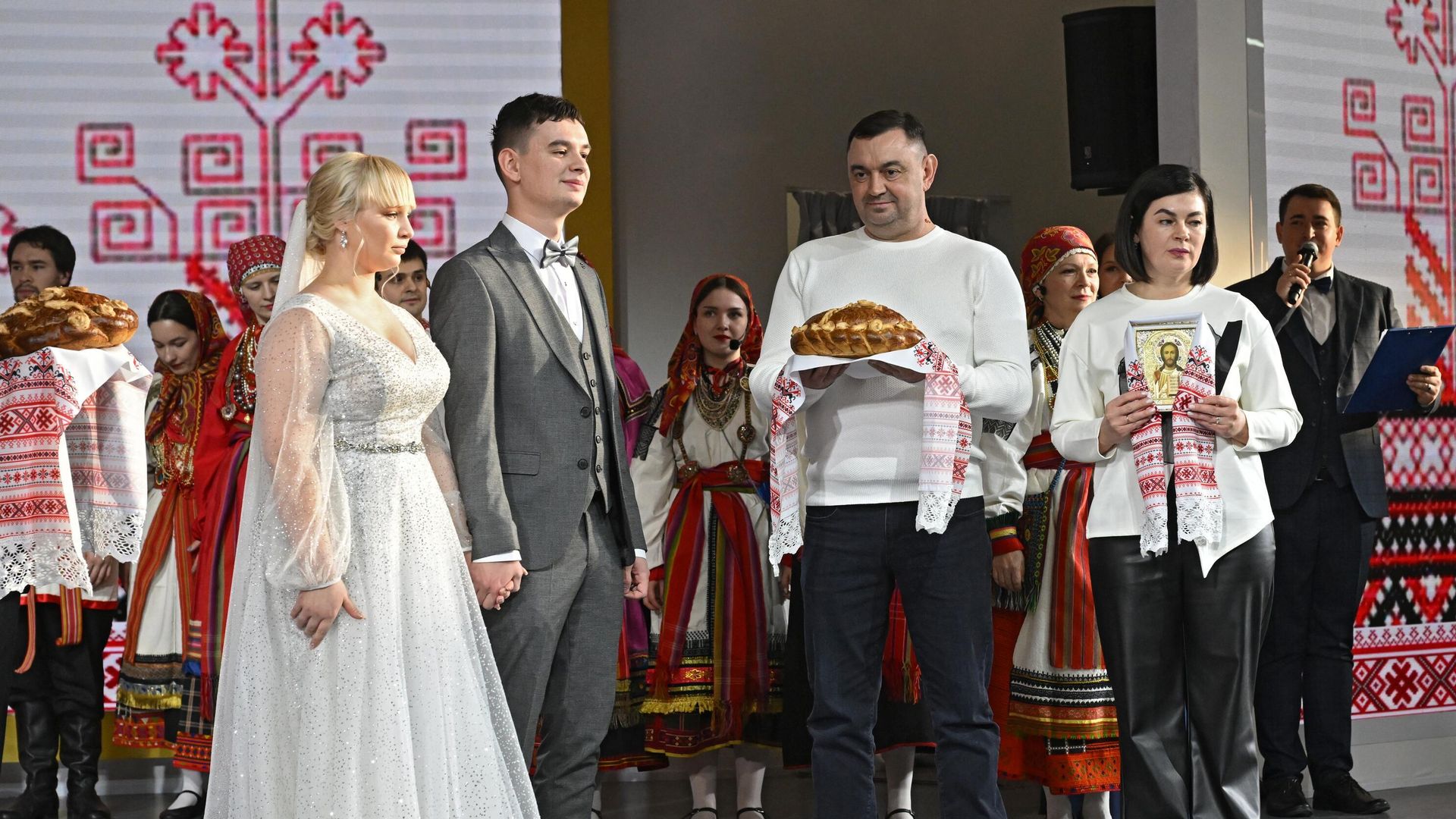 Свадебная церемония пары из Воронежской области Романа и Дарьи Бабаевых, в которой брак регистрировался с использованием биометрических данных - РИА Новости, 1920, 13.01.2024