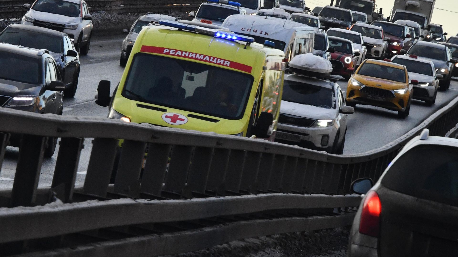 Движение в автомобильном потоке в Москве Движение в автомобильном потоке в Москве - РИА Новости, 1920, 06.04.2025