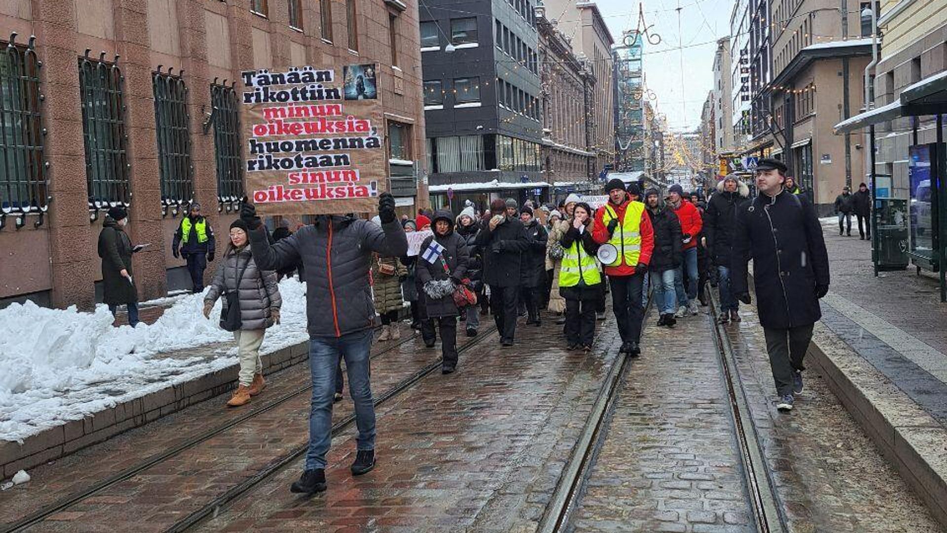 Протест против закрытия границы с Россией в Хельсинки Протест против закрытия границы с Россией в Хельсинки - РИА Новости, 1920, 21.01.2024