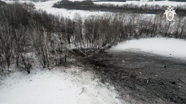 Место крушения военно-транспортного самолета Ил-76 в Белгородской области